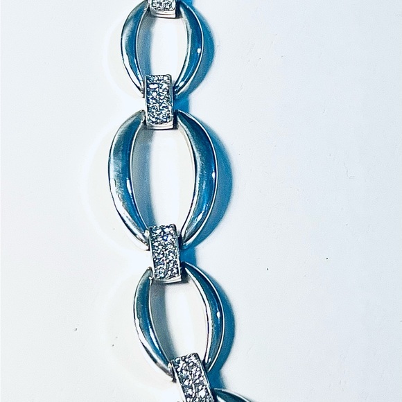 Brighton Vintage Retired
Meridian Bracelet w/ Rhinestones and Silver tone - Picture 4 of 8